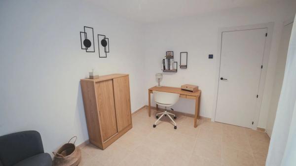 Piso en venta en Avenida Orihuela, 57