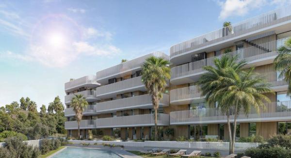 Ático en venta en Altos de Estepona