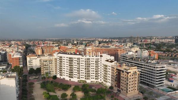 Piso en venta en Avenida Dr. Pascual Parrilla Paricio, 16