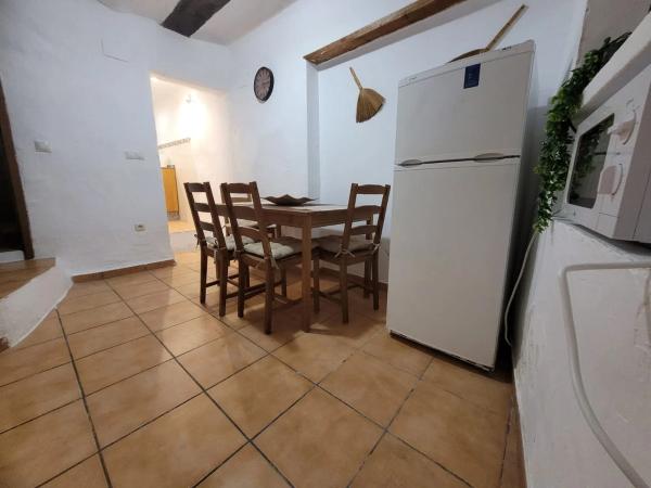 Casa rural en plaza de la constitucion, 1