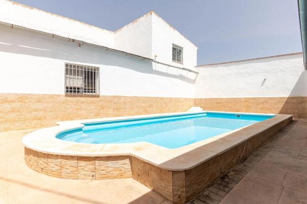 Casa independiente en via Sense Nom