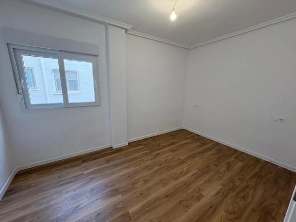 Piso en avenida de Juan Ⅹⅹⅲ