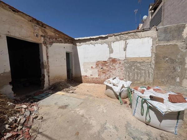 Chalet pareado en calle Santa Pola