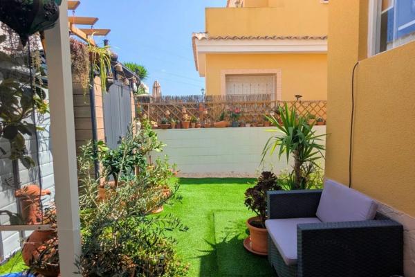 Casa independiente en calle Francia