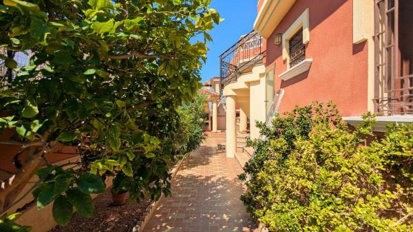 Casa independiente en calle Portugal, 32