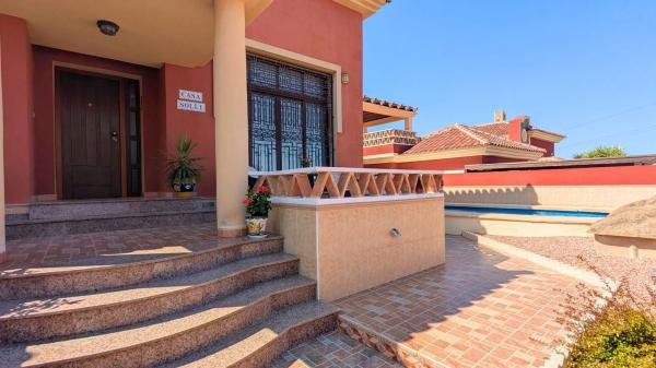 Casa independiente en calle Portugal, 32