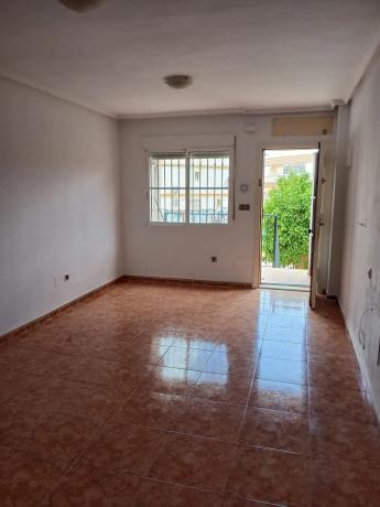 Chalet adosado en calle Manuel de Falla