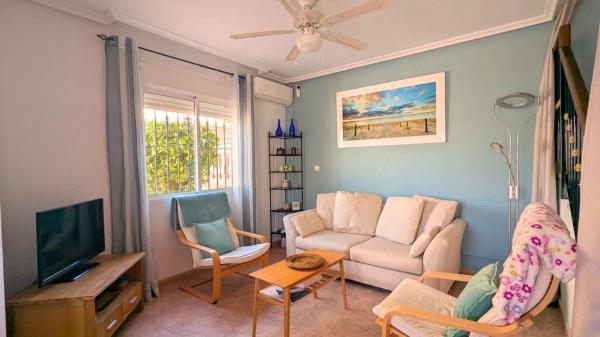 Chalet pareado en calle Alemania