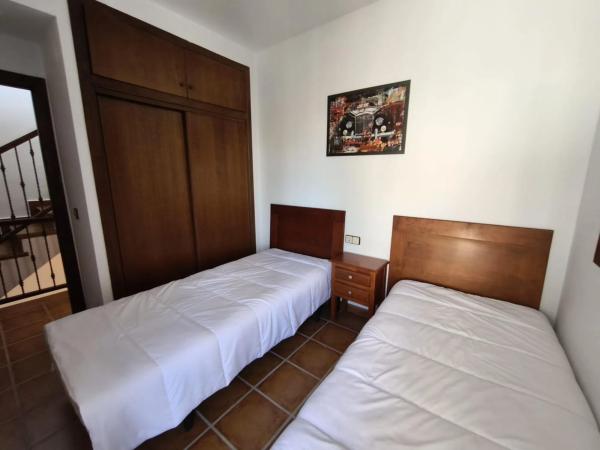 Chalet adosado en avenida Antonio Pedrera Soler