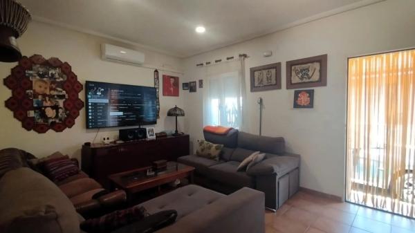 Casa independiente en calle Rosario