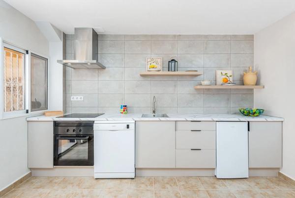 Chalet pareado en calle Aitana