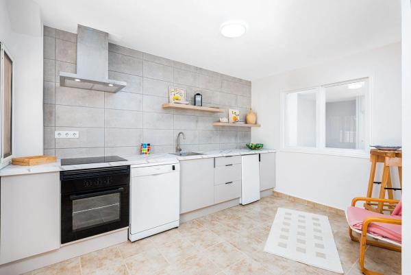 Chalet pareado en calle Aitana