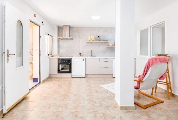 Chalet pareado en calle Aitana