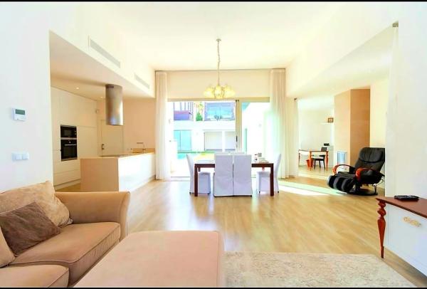 Casa independiente en calle Felipe Hernández, 1