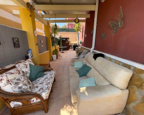 Casa de pueblo en calle Inglaterra, 13