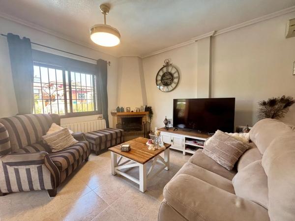 Casa independiente en calle Alemania s/n