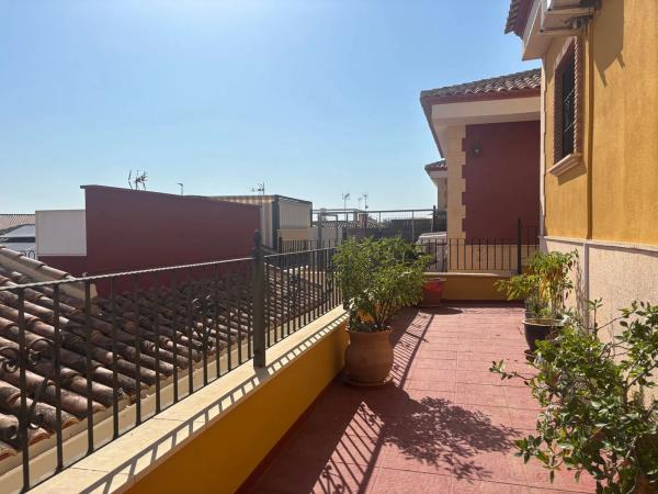 Casa independiente en calle Alemania s/n