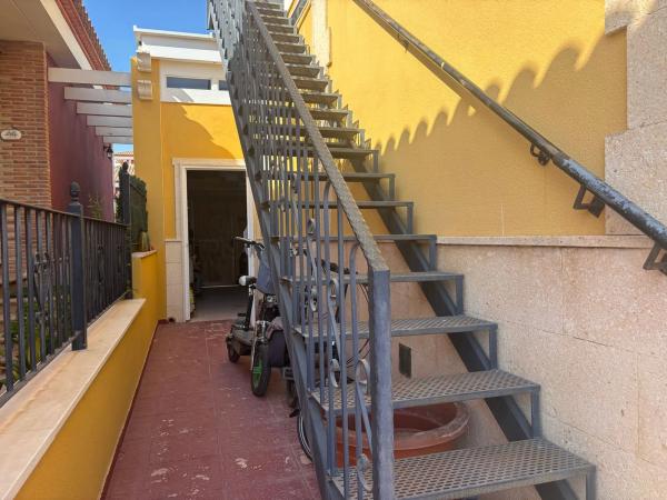 Casa independiente en calle Alemania s/n