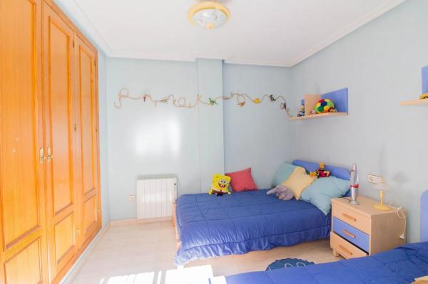 Casa independiente en calle Príncipe de Asturias