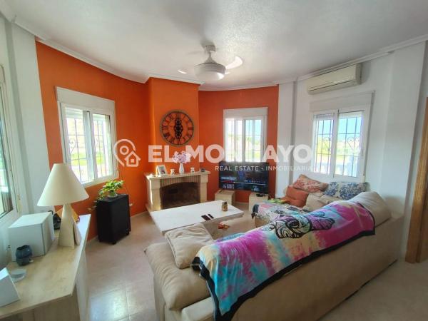 Casa independiente en calle Holanda