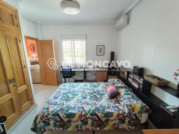 Casa independiente en calle Holanda