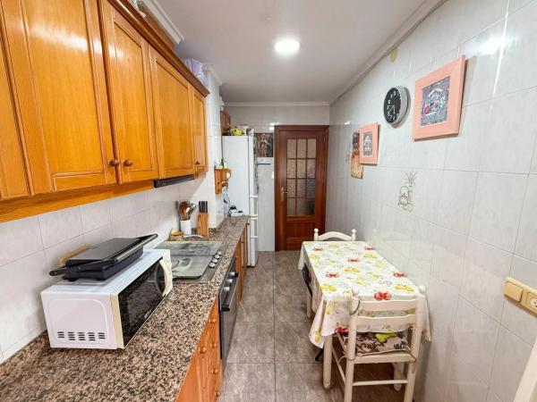 Piso en calle Luis Galiana, 11