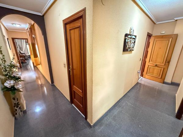 Piso en calle Luis Galiana, 11