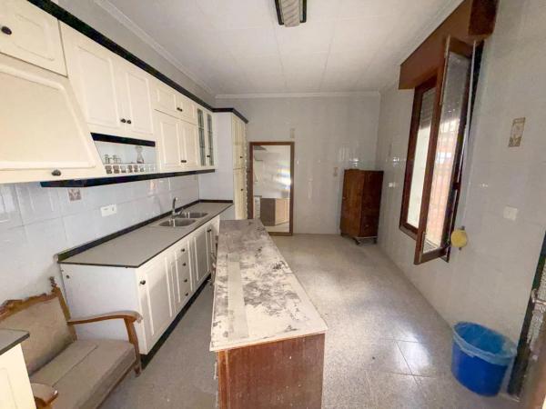 Casa independiente en calle Salitre, 23