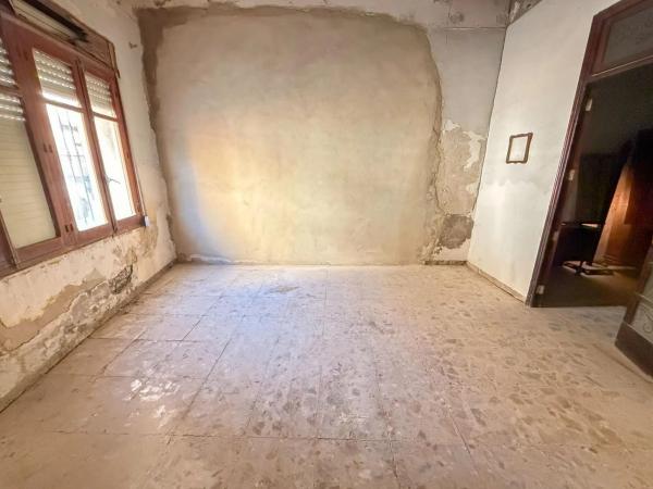 Casa independiente en calle Salitre, 23