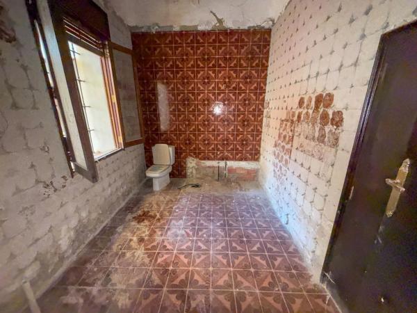 Casa independiente en calle Salitre, 23