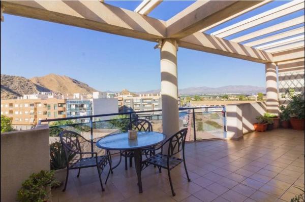 Ático en camino de la Serrana