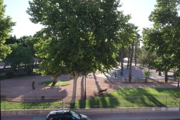 Chalet adosado en calle Cervantes, 50