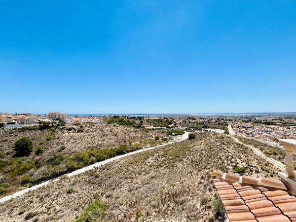 Piso en calle Costa Azahar s/n