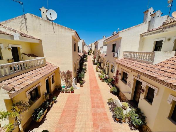 Piso en calle Costa Azahar s/n