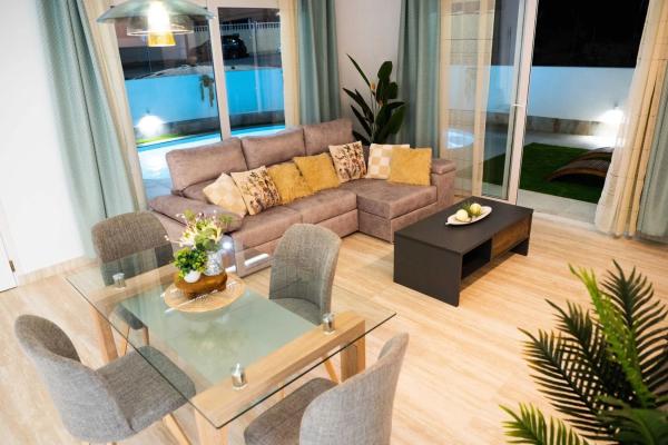 Casa independiente en calle Pico de la Sagra