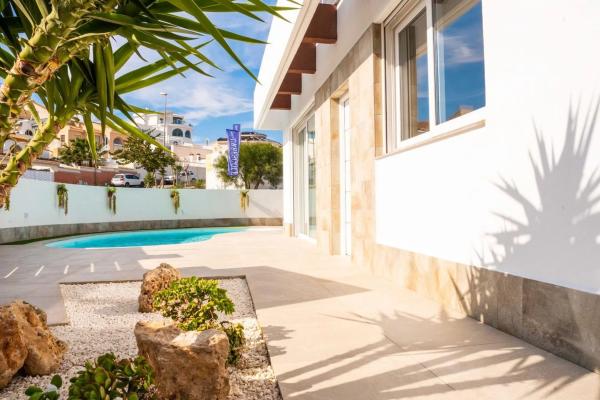 Casa independiente en calle Pico de la Sagra