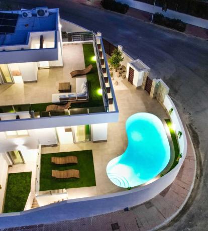 Casa independiente en calle Pico de la Sagra