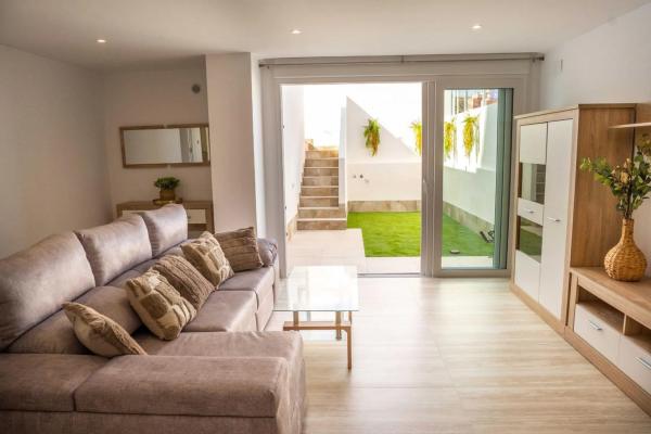 Casa independiente en calle Pico de la Sagra