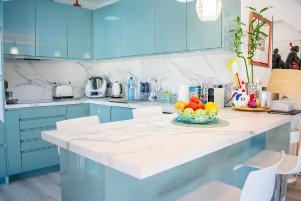 Chalet pareado en calle Colina, 2