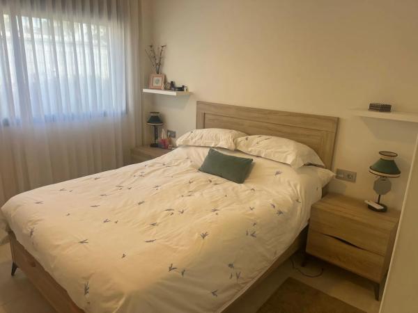 Casa independiente en avenida de Argentina, 2 , 1 Tindra Laguna, corner of Salvador