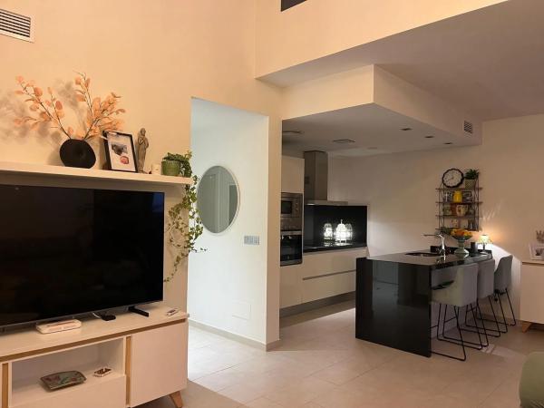 Casa independiente en avenida de Argentina, 2 , 1 Tindra Laguna, corner of Salvador