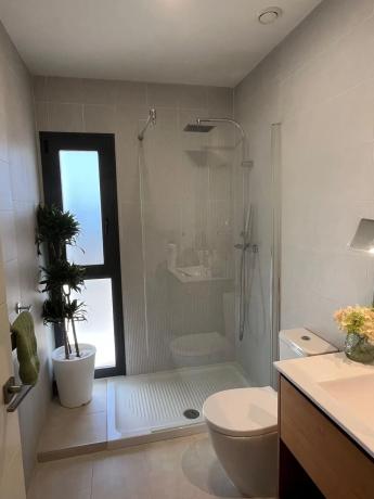 Casa independiente en avenida de Argentina, 2 , 1 Tindra Laguna, corner of Salvador