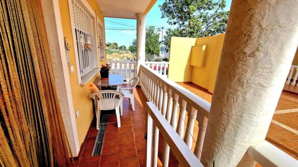 Casa independiente en avenida de Almoradí
