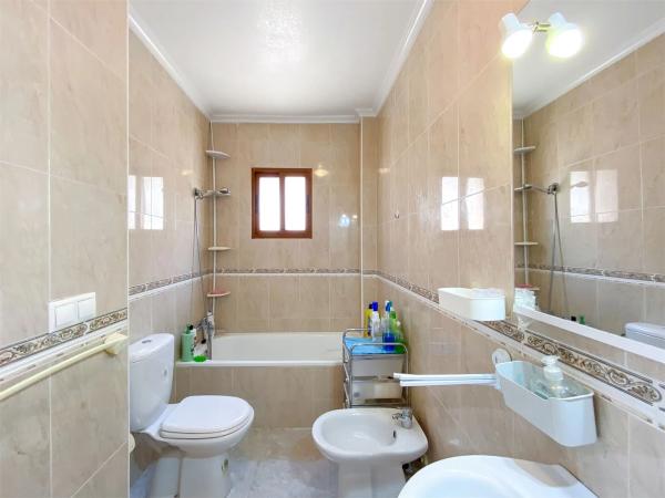 Ático en avenida de las Cortes Valencianas