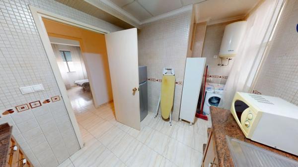 Piso en calle Hermenegildo Maria Ruiz