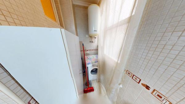 Piso en calle Hermenegildo Maria Ruiz