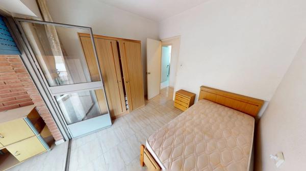 Piso en calle Hermenegildo Maria Ruiz