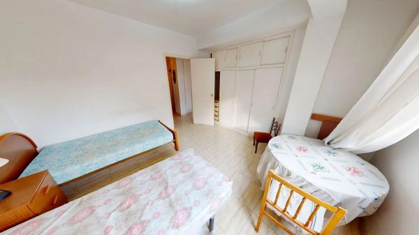 Piso en calle Hermenegildo Maria Ruiz