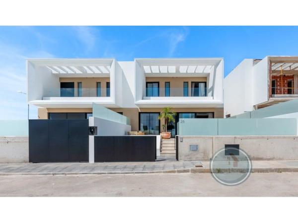 Casa independiente en Lugar Sector 4