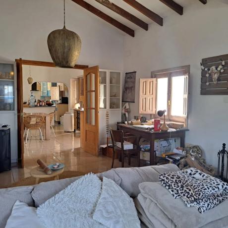 Casa independiente en calle Cuenca